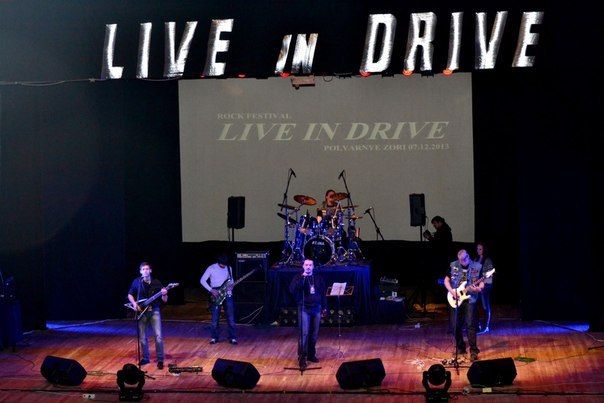 Live in Drive 2013 49